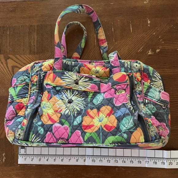 Vera Bradley Tote - Picture 3 of 8